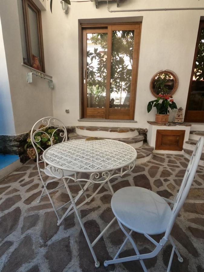 לה קאלטה Villa Sari Affitta Camere מראה חיצוני תמונה